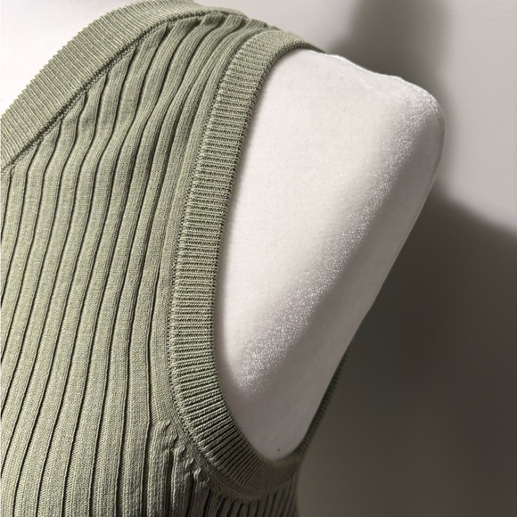 Zara One-Shoulder Ribbed Knit Crop Top Olive Green - Picture 4 of 8